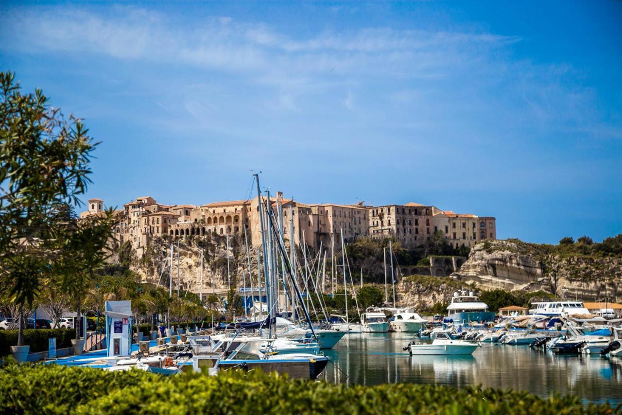 Solmaris Tropea Rooms & Suites Exterior foto